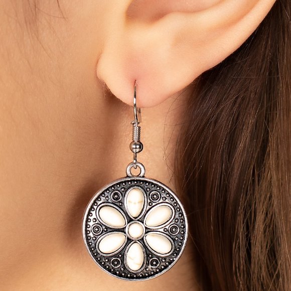 paparazzi Jewelry - Saguaro Spring - White Earrings